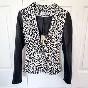 NWT 2013 Leila Shams Leopard Blazer with Faux Leather Sleeves – Size XS